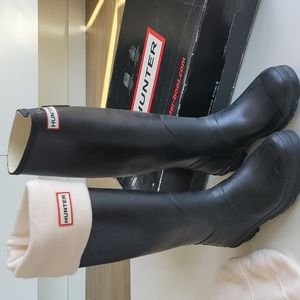 Hunter Rainboots  with Hunter socks over the boots in both size 38